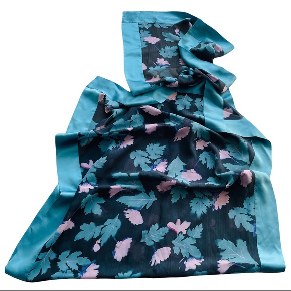 Doncaster DD 100% Silk Leaf Theme Print Satin Border Trim Long Rectangle Scarf - Picture 3 of 16